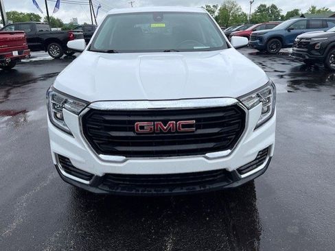 Used 2022 GMC Terrain SLE image 33