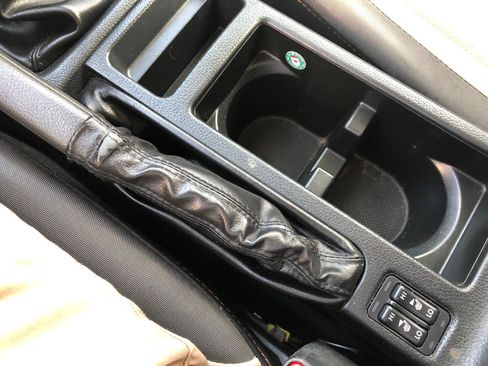 Used 2017 Subaru Crosstrek 2.0i Premium image 22