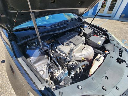 Used 2016 Toyota Camry LE FWD image 24