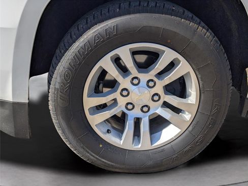 Used 2020 Chevrolet Tahoe LT w/ Luxury Package image 9