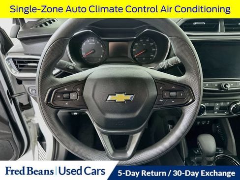 Used 2023 Chevrolet TrailBlazer LT w/ Convenience Package AWD/4WD image 14