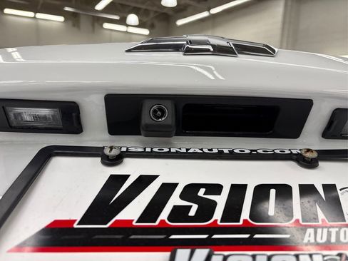 Used 2024 Chevrolet Equinox LT image 16