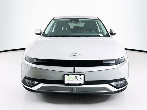 Used 2024 Hyundai Ioniq 5 SEL RWD image 2