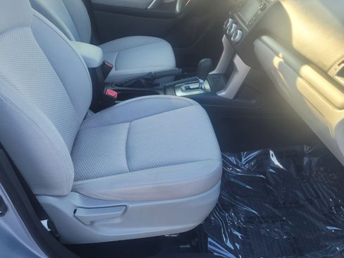 Used 2016 Subaru Forester 2.5i w/ Alloy Wheel Package image 21