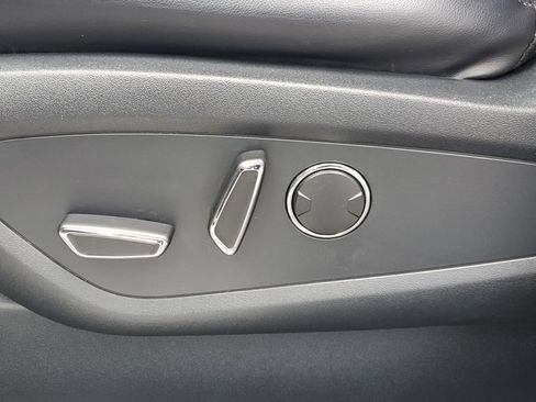 Used 2016 Lincoln MKC Reserve w/ Lincoln MKC Climate Package AWD/4WD image 10
