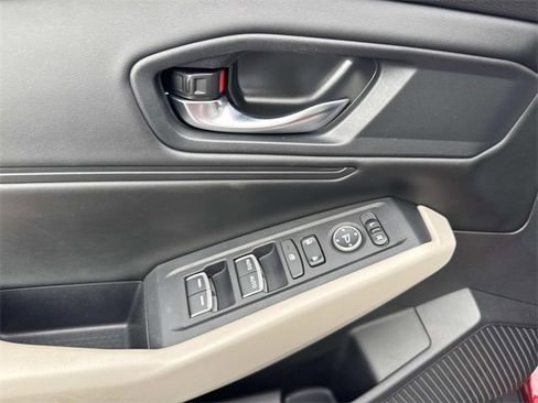 Used 2023 Honda Accord EX image 18