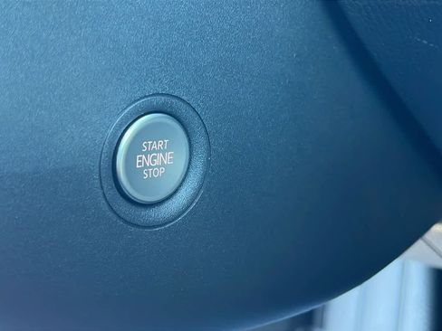 New 2026 Volkswagen ID.4 Pro AWD/4WD image 17