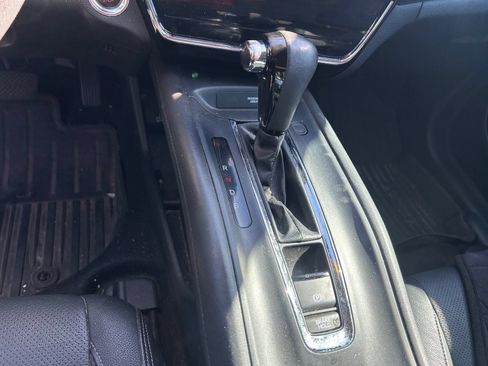 Used 2022 Honda HR-V EX-L image 9