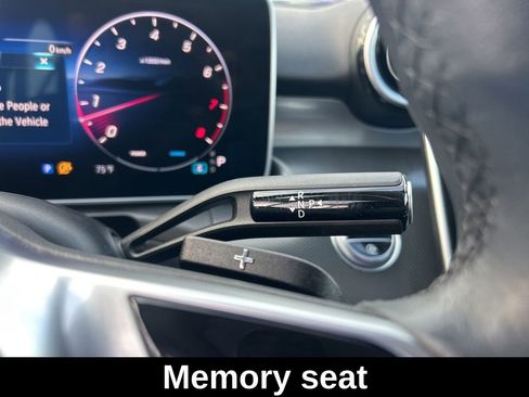 Used 2025 Mercedes-Benz C 300 Sedan image 15