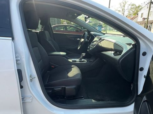 Used 2023 Chevrolet Malibu LT FWD image 30