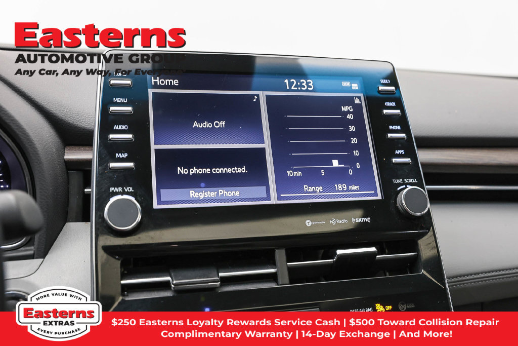 Used 2022 Toyota Avalon XLE w/ Moonroof Package FWD image 20