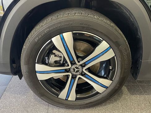 Used 2023 Mercedes-Benz EQB 300 4MATIC w/ Driver Assistance Package image 23