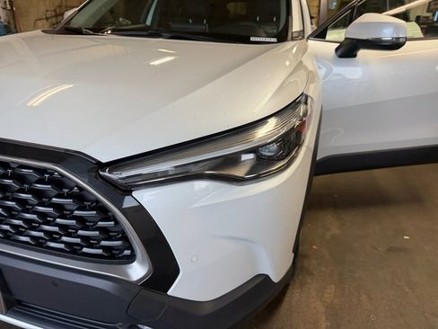 Certified 2023 Toyota Corolla Cross XLE FWD image 30