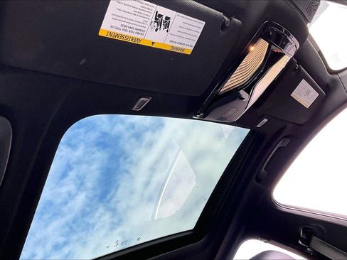 Used 2019 BMW 530i w/ Convenience Package image 21