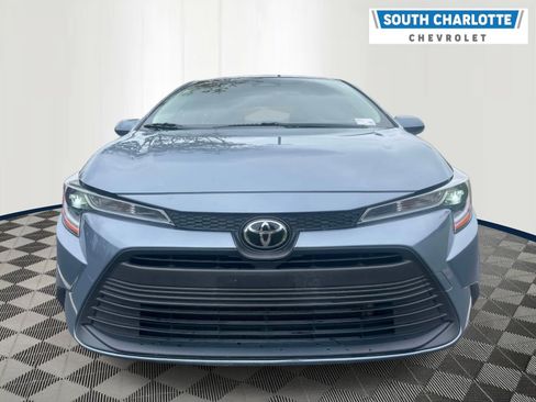 Used 2023 Toyota Corolla LE w/ LE Premium Package FWD image 2