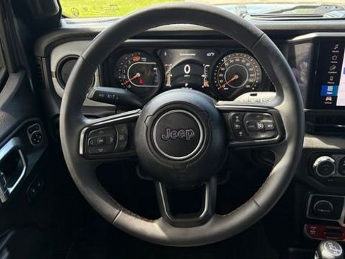 Used 2024 Jeep Wrangler Unlimited Sport AWD/4WD image 18