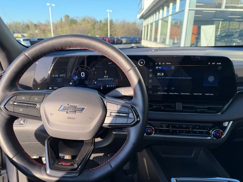 Used 2026 Chevrolet Equinox RS w/ LPO, Floor Liner Package image 10