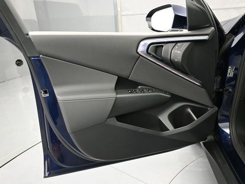 Used 2025 BMW X3 xDrive30i image 16