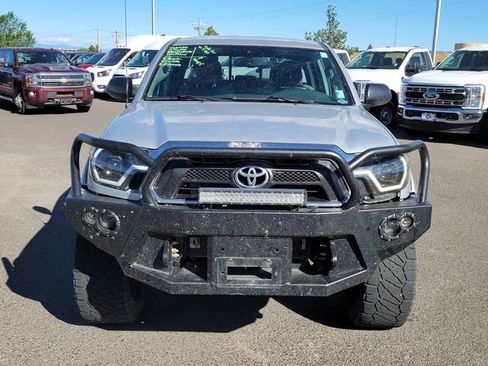 Used 2013 Toyota Tacoma 4x4 Double Cab w/ TRD Off-Road Pkg image 5