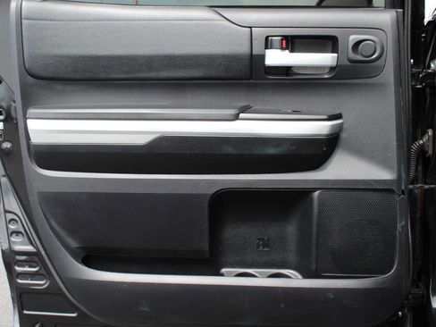 Used 2018 Toyota Tundra SR5 image 14