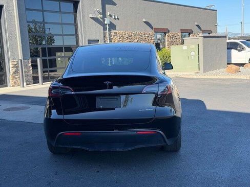 Used 2023 Tesla Model Y Long Range AWD/4WD image 4