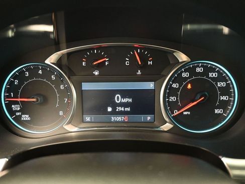 Used 2023 Chevrolet Traverse LT AWD/4WD image 11