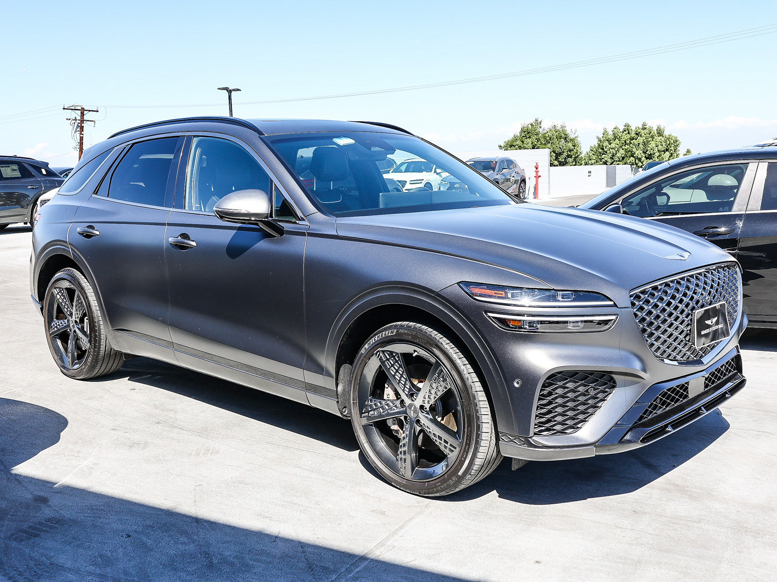 Used 2024 Genesis GV70 2.5T w/ Sport Prestige Package AWD/4WD image 3