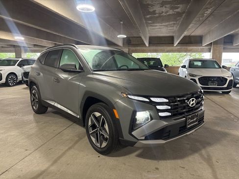 Used 2025 Hyundai Tucson SEL image 3