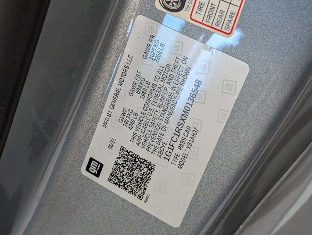 Used 2021 Chevrolet Camaro LT RWD image 16
