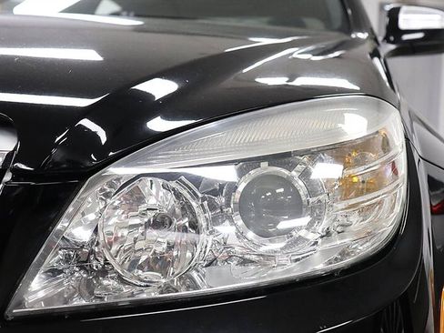 Used 2008 Mercedes-Benz C 300 Sedan image 41