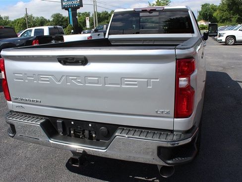 Used 2020 Chevrolet Silverado 2500 LTZ w/ LTZ Convenience Package AWD/4WD image 5