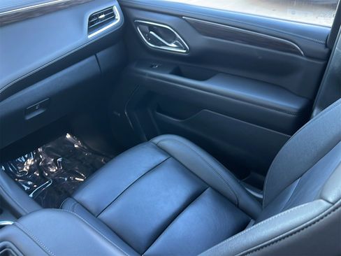 Used 2024 Chevrolet Tahoe LT image 14