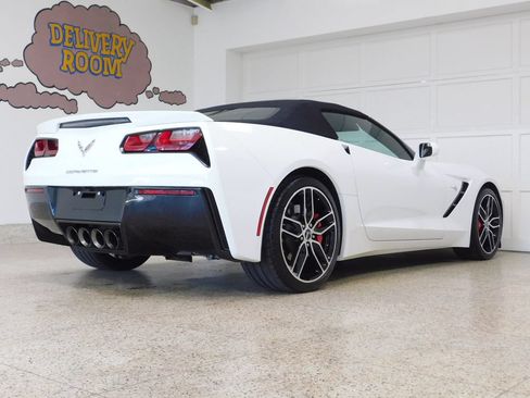 Used 2016 Chevrolet Corvette Stingray Convertible w/ 3LT Preferred Equipment Group RWD image 8