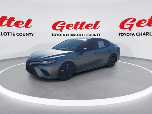 Used 2020 Toyota Camry XSE image 4