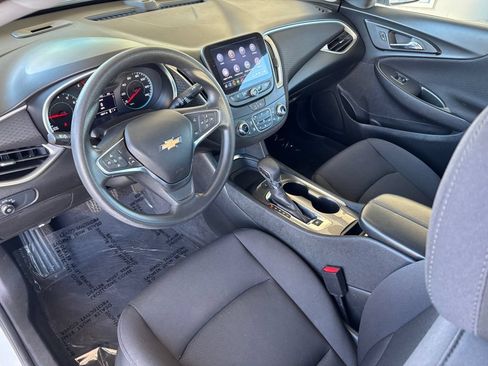 Used 2024 Chevrolet Malibu LT FWD image 9
