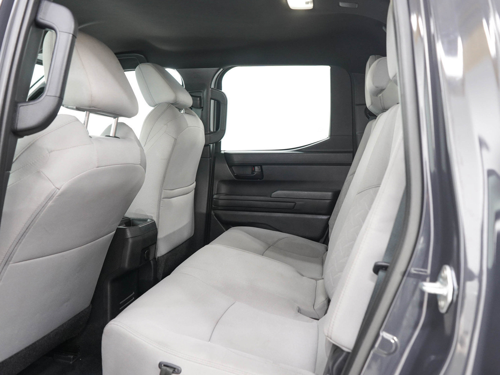 Used 2025 Toyota Tacoma SR5 AWD/4WD image 15