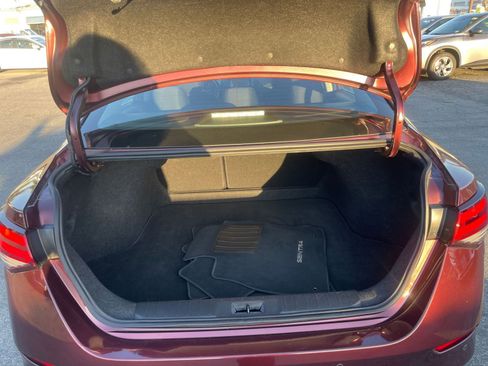 Used 2025 Nissan Sentra SV image 31