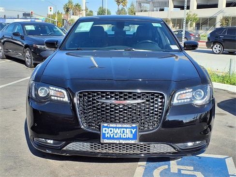 Used 2022 Chrysler 300 S image 2