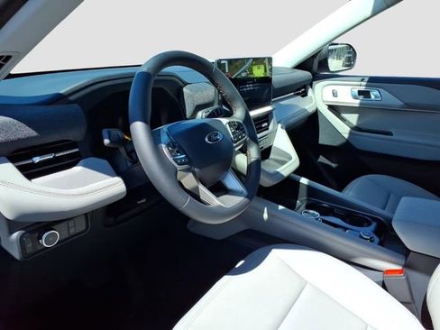 New 2026 Ford Explorer Active w/ Active Comfort Package image 13