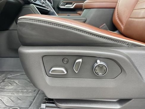 Used 2024 GMC Sierra 2500 Denali Ultimate image 26