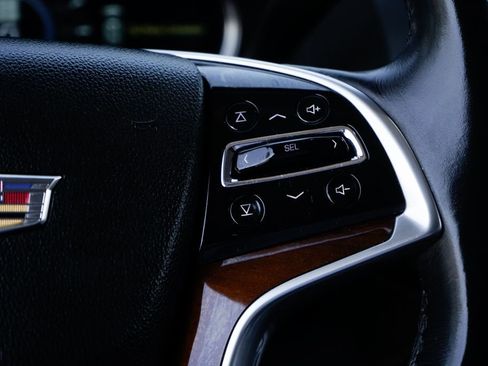 Used 2018 Cadillac Escalade ESV Premium Luxury image 27