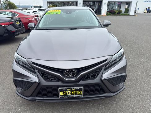 Used 2023 Toyota Camry SE w/ Protection Package (Q2) (TMS) FWD image 6