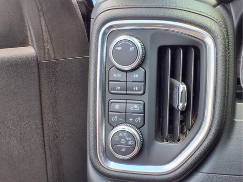 Used 2019 GMC Sierra 1500 SLT w/ SLT Premium Plus Package AWD/4WD image 16
