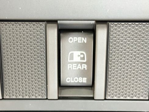 Used 2023 RAM 1500 Big Horn w/ Trailer Tow Group AWD/4WD image 37