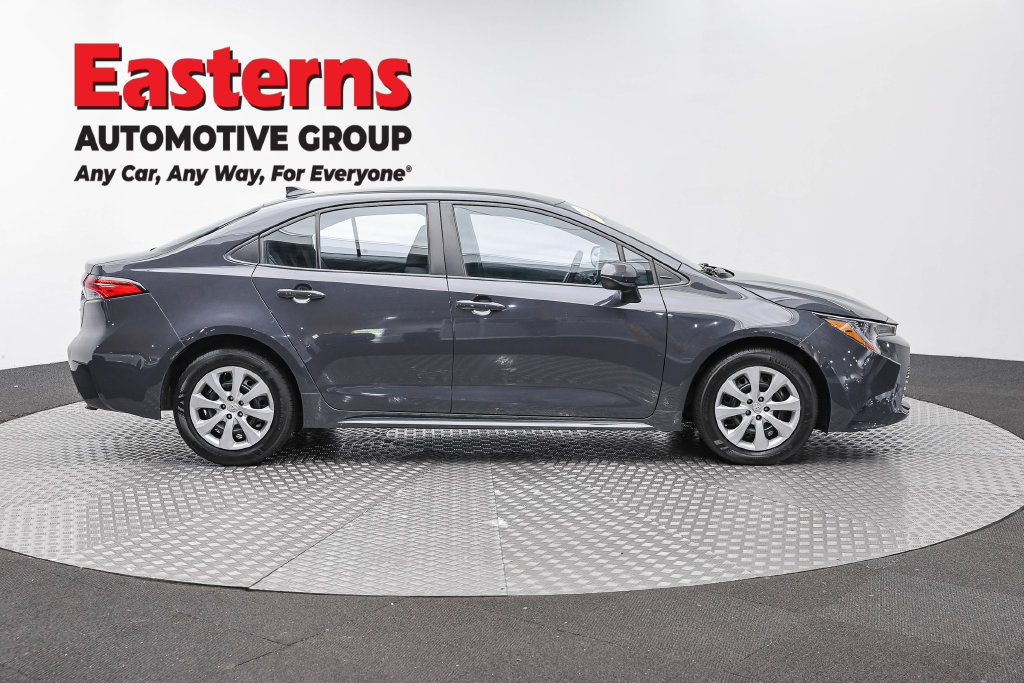 Used 2024 Toyota Corolla LE FWD image 6