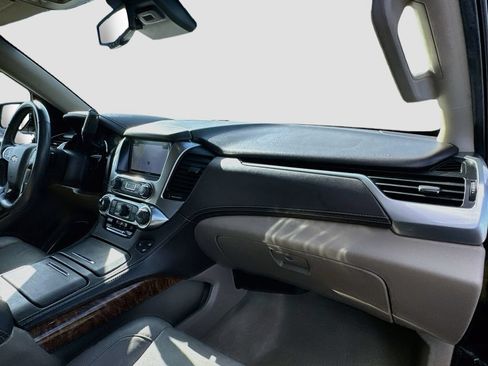 Used 2017 Chevrolet Tahoe Premier RWD image 37