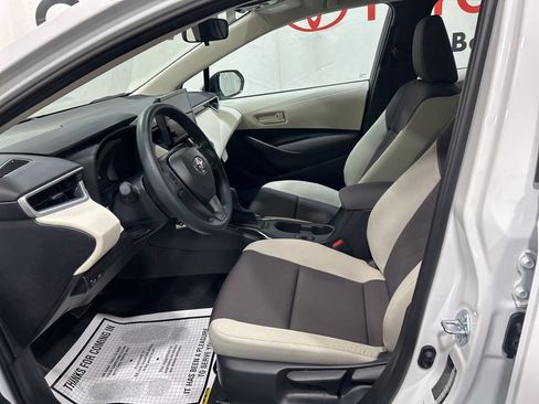 Used 2026 Toyota Corolla LE FWD image 20
