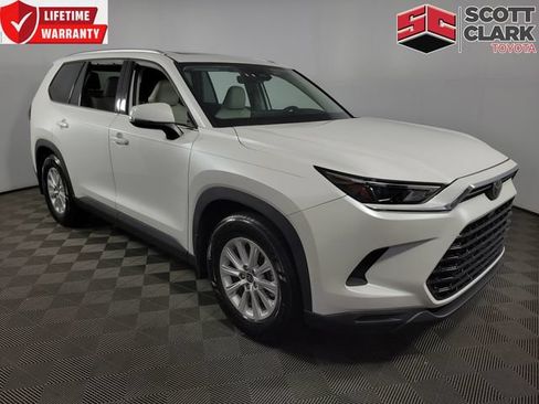 Used 2025 Toyota Grand Highlander FWD image 1