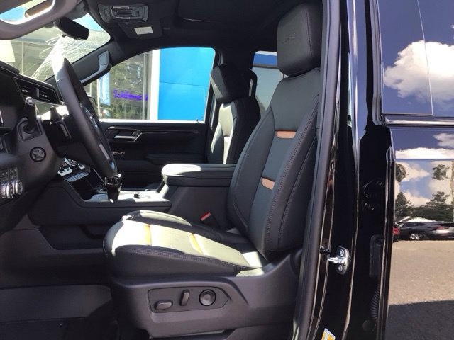 New 2026 GMC Sierra 1500 AT4 w/ AT4 Premium Package AWD/4WD image 11