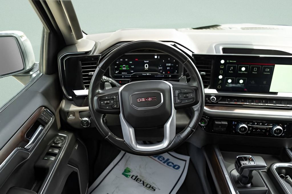 Used 2022 GMC Sierra 1500 SLT RWD image 18